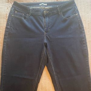 Riders by Lee. Mid rise Skinny.